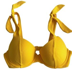 Shade and Shore Bikini Top Swimsuit Bathing Suit Yellow Textured 34C